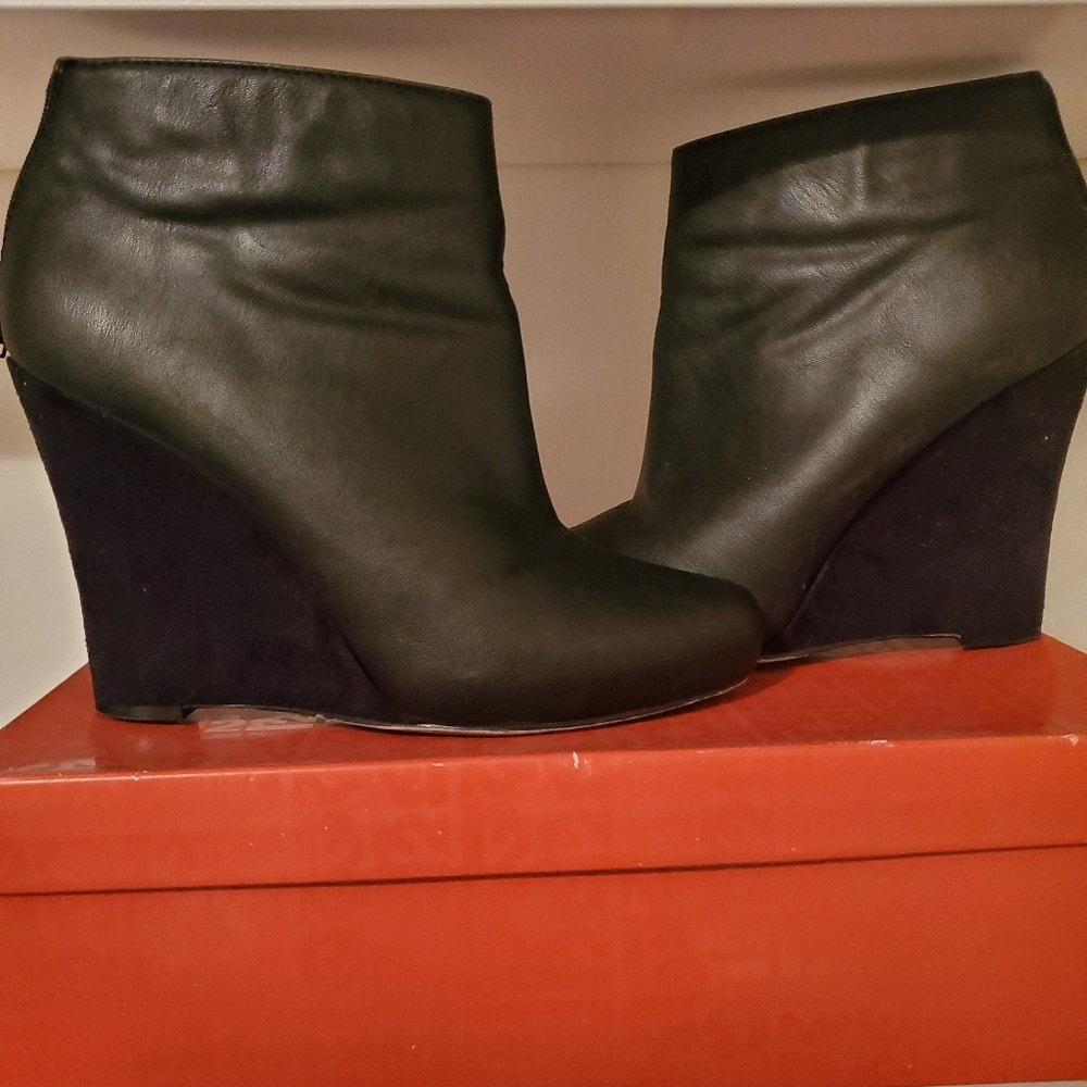 Womens black wedge bootie